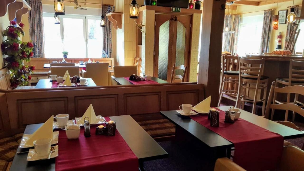 Hotel Drostenhof Garni Езенс Екстер'єр фото