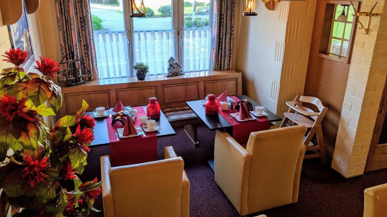 Hotel Drostenhof Garni Езенс Екстер'єр фото